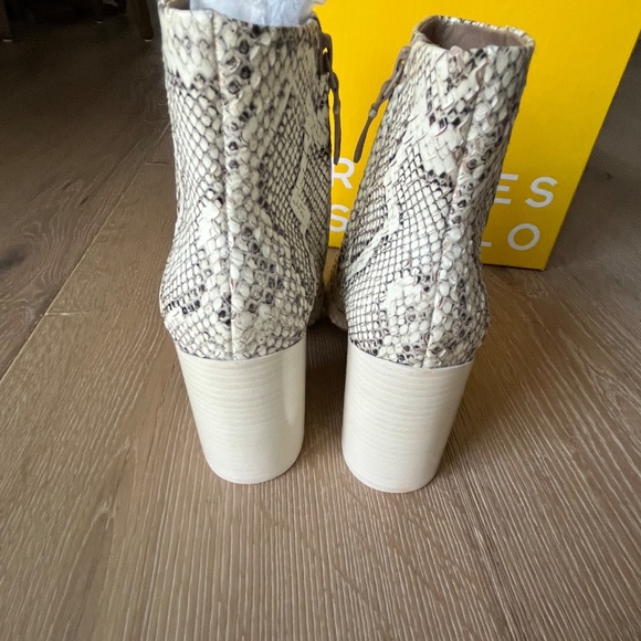 New Mercedes Castillo Booties - Picture 4 of 5